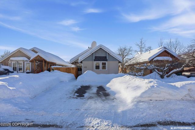 10330 Arborvitae Drive, Anchorage, AK 99507