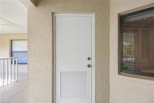 9652 Windsor Gardens LN 203, Fort Myers, FL 33919