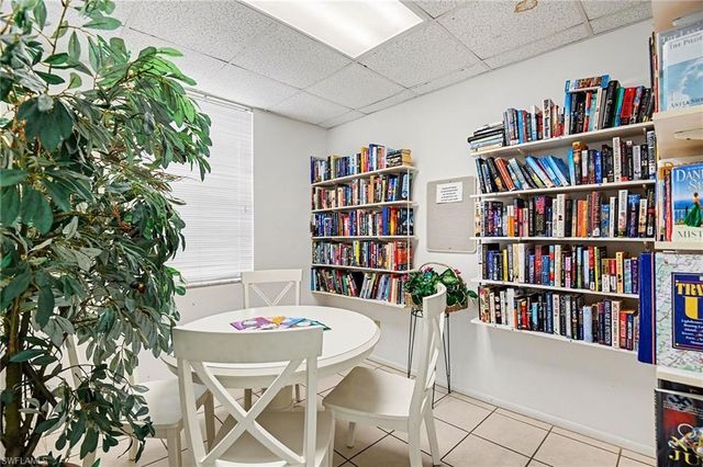 9652 Windsor Gardens LN 203, Fort Myers, FL 33919