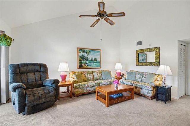 9652 Windsor Gardens LN 203, Fort Myers, FL 33919