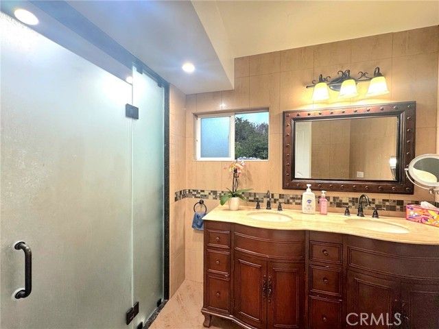 814 Kellogg, Glendale, CA 91202