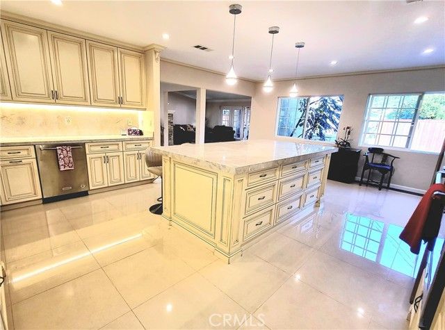 814 Kellogg, Glendale, CA 91202