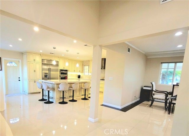 814 Kellogg, Glendale, CA 91202