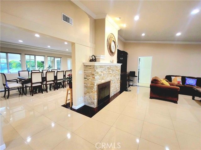 814 Kellogg, Glendale, CA 91202