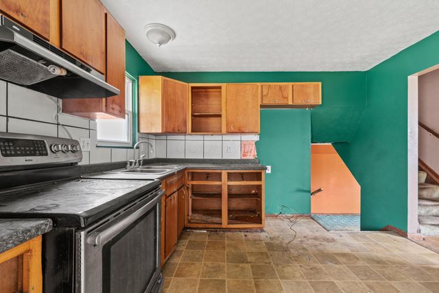 3415 Southfield Drive E, Columbus, OH 43207