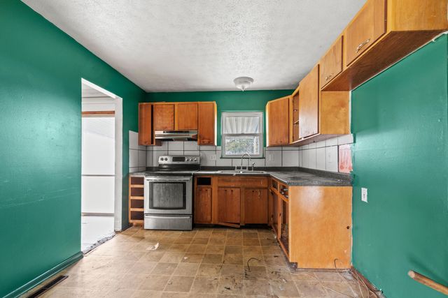 3415 Southfield Drive E, Columbus, OH 43207