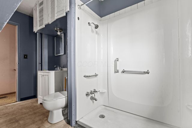 3415 Southfield Drive E, Columbus, OH 43207