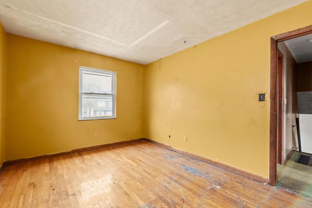 3415 Southfield Drive E, Columbus, OH 43207