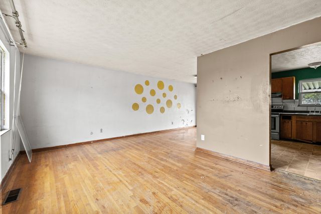 3415 Southfield Drive E, Columbus, OH 43207