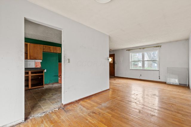 3415 Southfield Drive E, Columbus, OH 43207