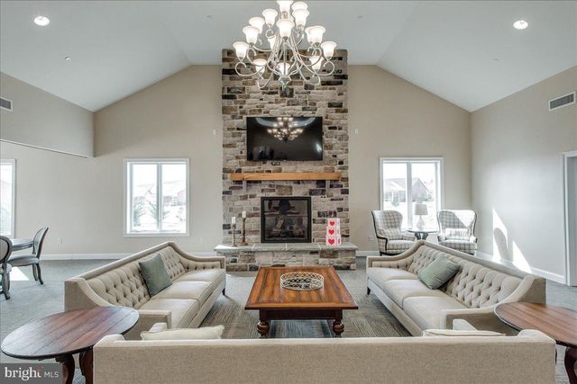 13336 MARQUISE DR, Hagerstown, MD 21742