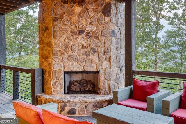 280 Pointe Of View 15, Blue Ridge, GA 30513