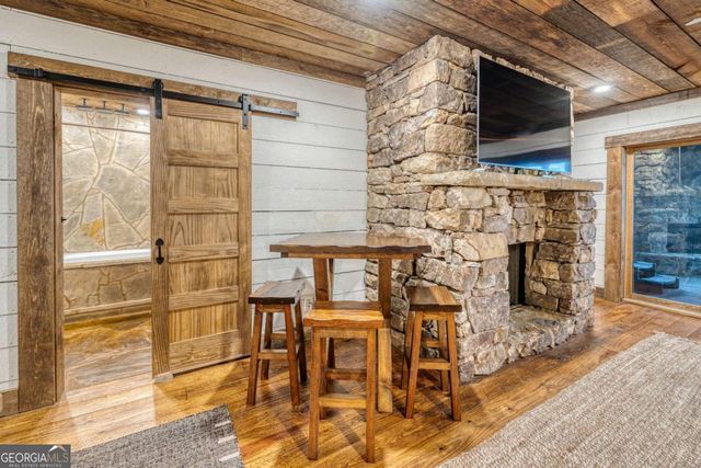 280 Pointe Of View 15, Blue Ridge, GA 30513