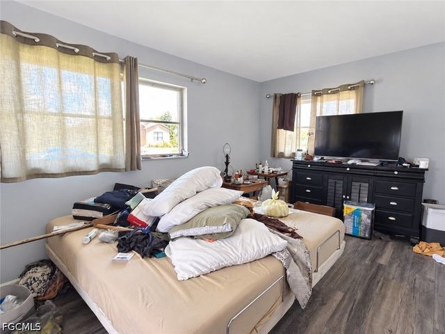 1408 SE 12th ST, Cape Coral, FL 33990