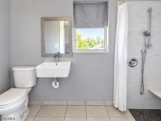 1408 SE 12th ST, Cape Coral, FL 33990