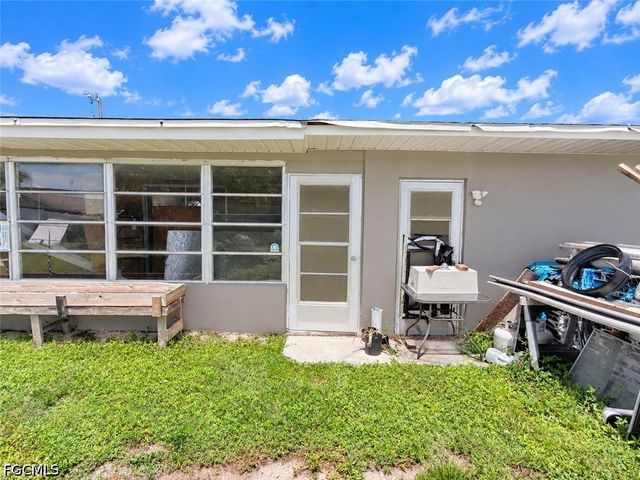 1408 SE 12th ST, Cape Coral, FL 33990