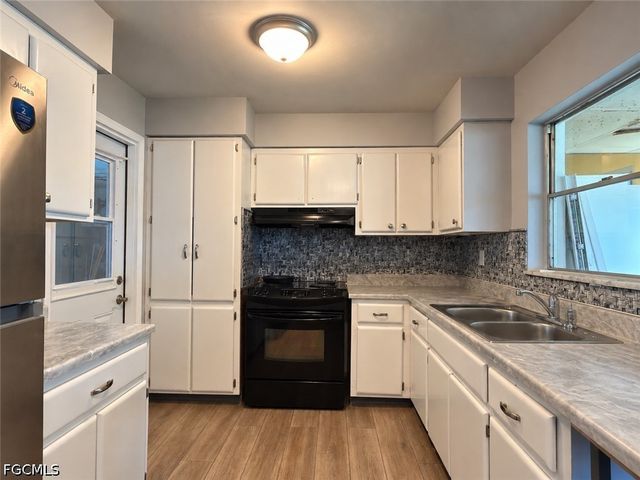 1408 SE 12th ST, Cape Coral, FL 33990