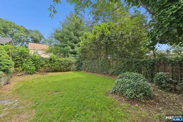 350 Walnut Street, Nutley, NJ 07110