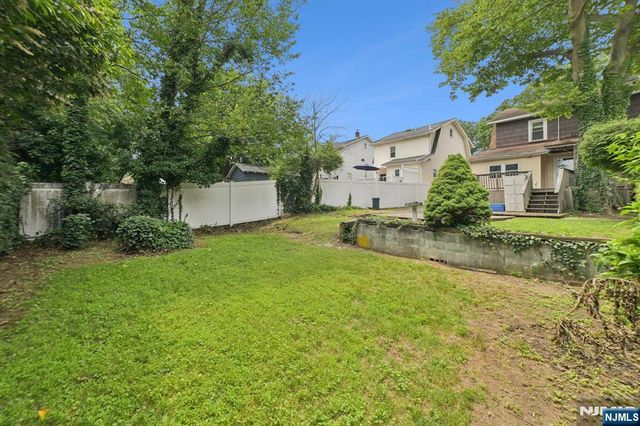 350 Walnut Street, Nutley, NJ 07110
