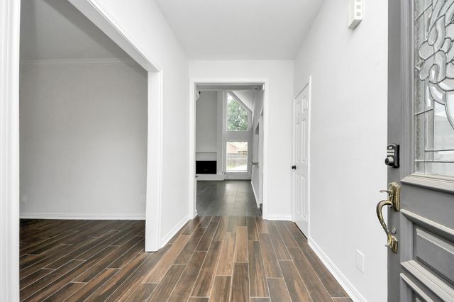 5310 Oak Cove Drive, Houston, TX 77091