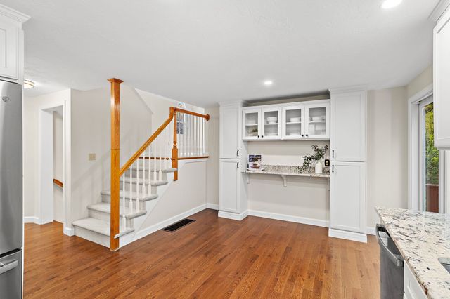 15 Quail Hollow Dr, Shrewsbury, MA 01545