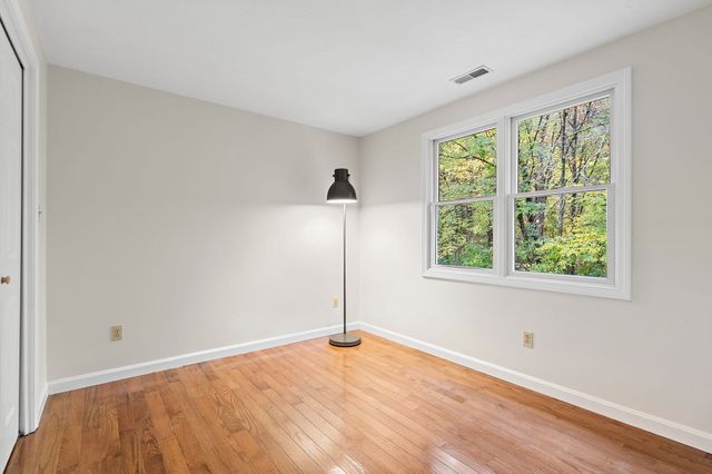 15 Quail Hollow Dr, Shrewsbury, MA 01545