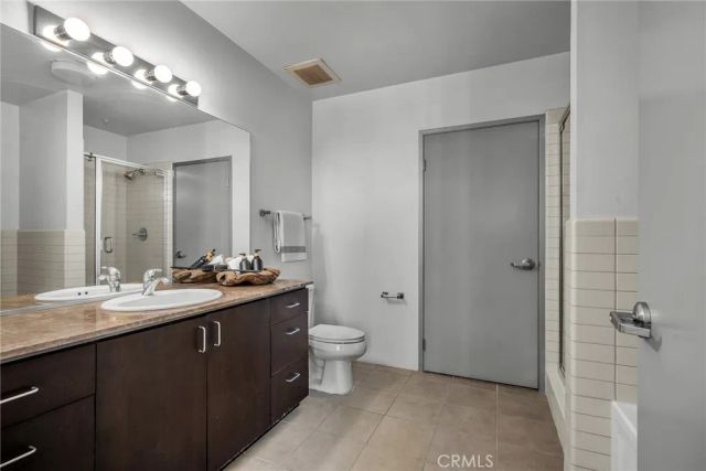 285 W 6th 331, San Pedro, CA 90731