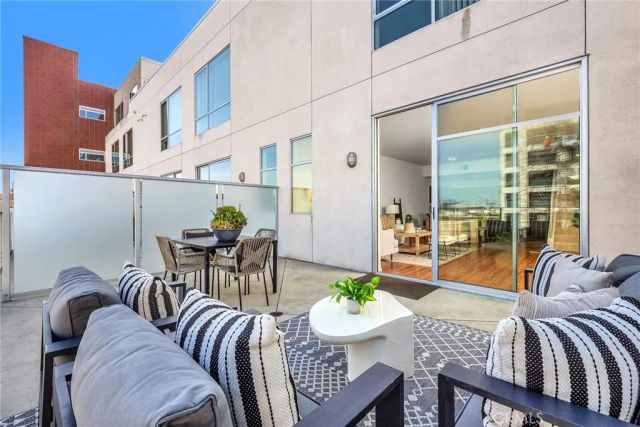 285 W 6th 331, San Pedro, CA 90731