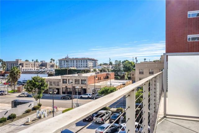 285 W 6th 331, San Pedro, CA 90731