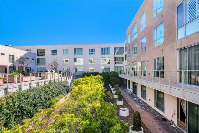 285 W 6th 331, San Pedro, CA 90731