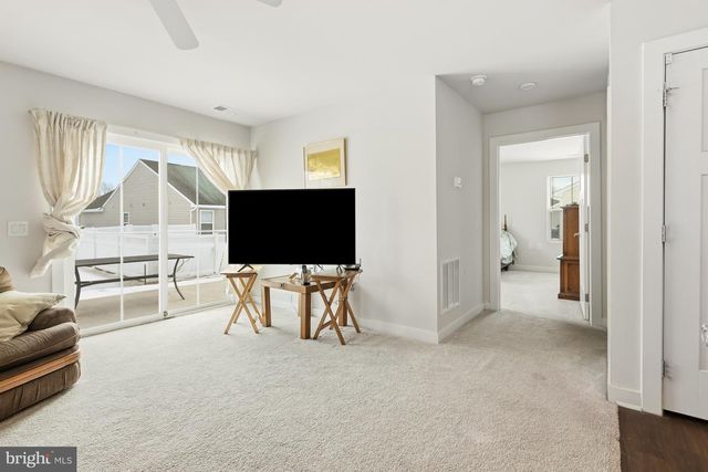 7321 CLUBHOUSE DR, Milford, DE 19963