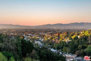 3670 Avenida Del Sol, Studio City, CA 91604