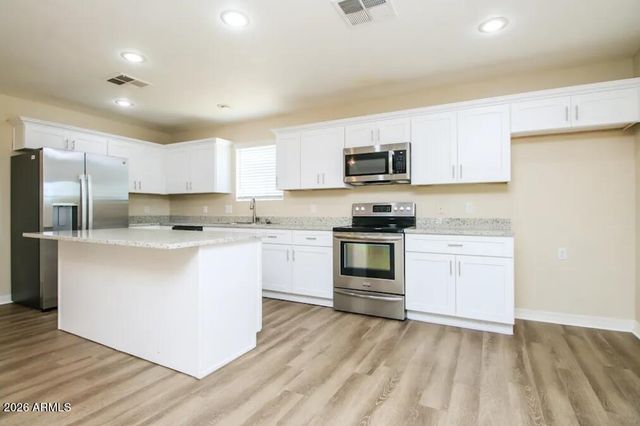 2551 E Diamond Circle, Mesa, AZ 85204