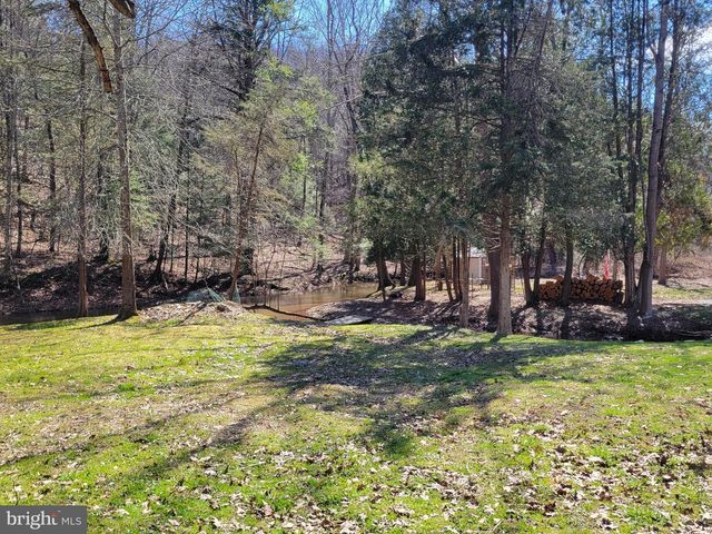 207 TOURIST PARK RD, Halifax, PA 17032