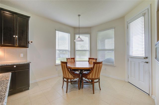 4602 Kingston Shores Lane, Rosharon, TX 77583