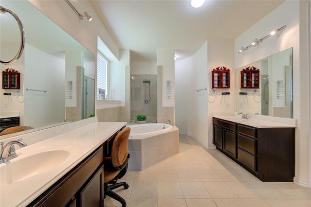 4602 Kingston Shores Lane, Rosharon, TX 77583