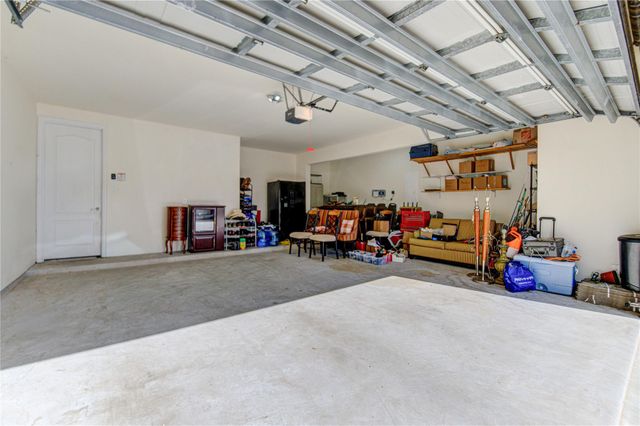 4602 Kingston Shores Lane, Rosharon, TX 77583