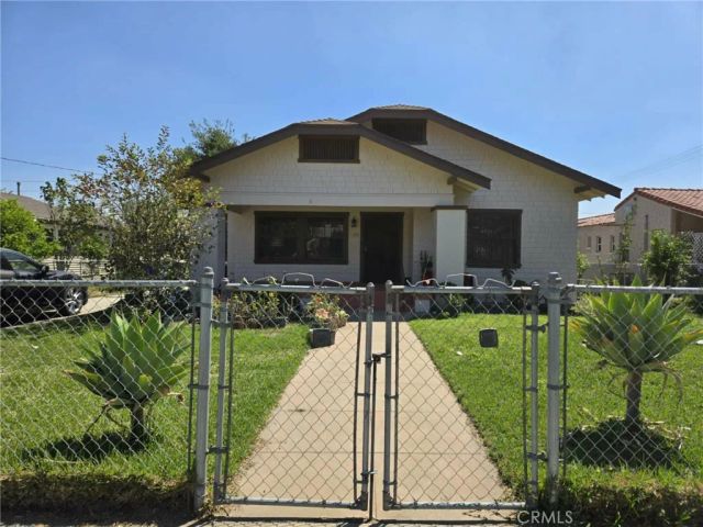 579 16th, San Bernardino, CA 92405