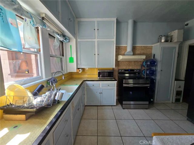 579 16th, San Bernardino, CA 92405