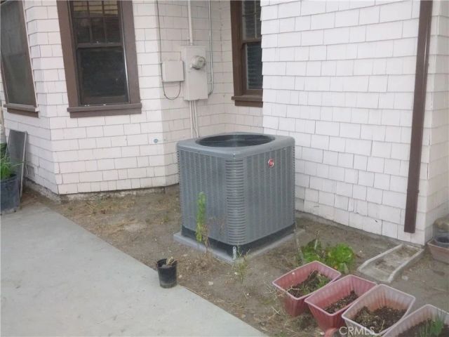 579 16th, San Bernardino, CA 92405