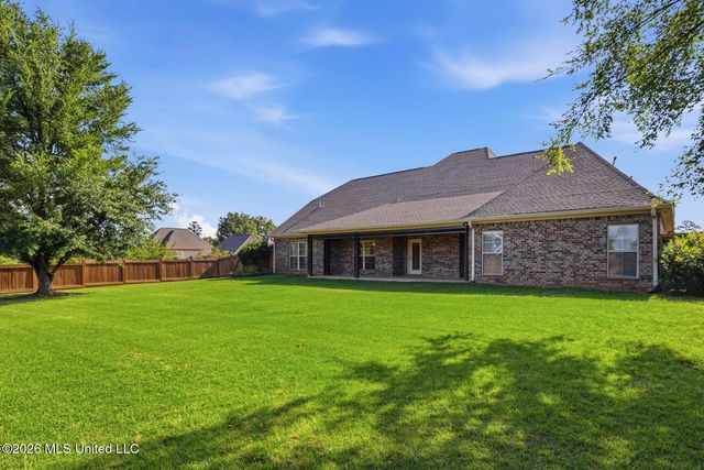 300 Deer Hollow, Brandon, MS 39047