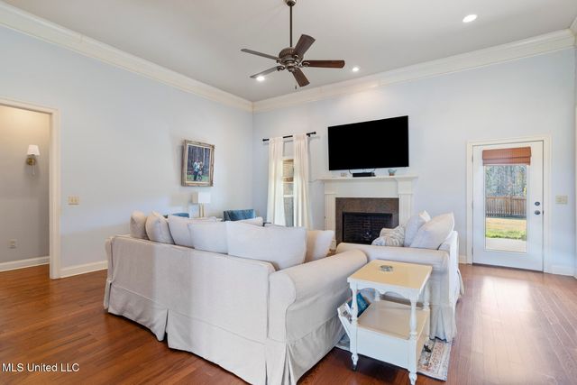 300 Deer Hollow, Brandon, MS 39047