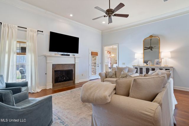 300 Deer Hollow, Brandon, MS 39047