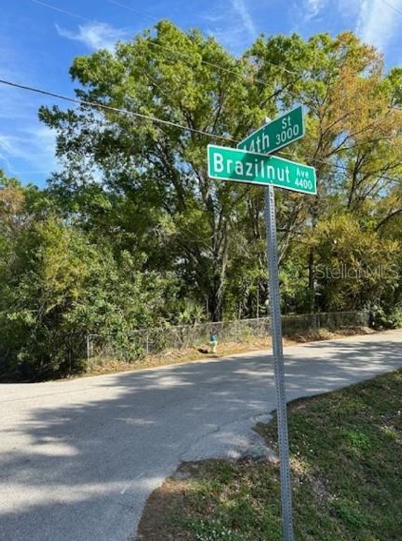 BRAZILNUT AVENUE, Sarasota, FL 34234