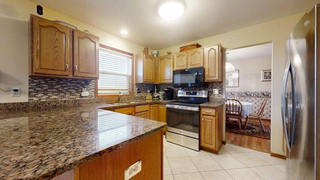 4511 Copper Ridge Road, Champaign, IL 61822