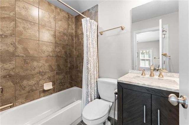 17 Arbor Way Drive, Decatur, GA 30030