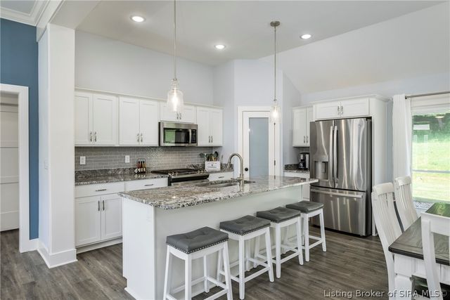 7022 Hollkamp Way, Sellersburg, IN 47172