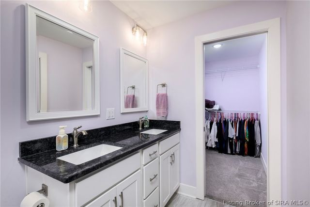 7022 Hollkamp Way, Sellersburg, IN 47172