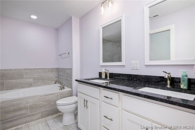 7022 Hollkamp Way, Sellersburg, IN 47172