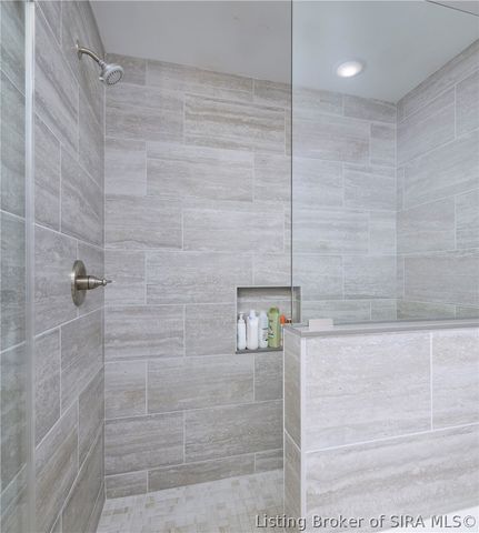 7022 Hollkamp Way, Sellersburg, IN 47172